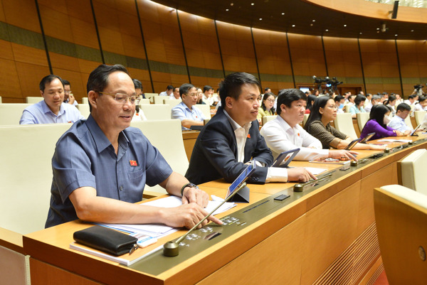 QUỐC HỘI THÔNG QUA CHỦ TRƯƠNG ĐẦU TƯ DỰ ÁN ĐẦU TƯ XÂY DỰNG ĐƯỜNG BỘ CAO TỐC KHÁNH HÒA - BUÔN MA THUỘT GIAI ĐOẠN 1