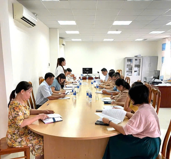 Đoàn giám sát của Ban Kinh tế - Xã hội HĐND huyện Krông Ana giám sát việc thực hiện chính sách, pháp luật về bảo hiểm y tế năm 2022 và năm 2023 