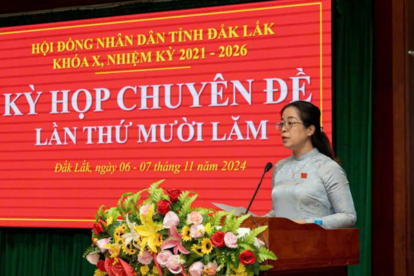 Thông qua dự thảo nghị quyết và Bế mạc Kỳ họp Chuyên đề lần thứ Mười lăm, HĐND tỉnh khóa X, nhiệm kỳ 2021-2026