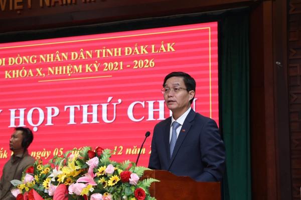 Đồng chí Nguyễn Đình Trung, Ủy viên Ban Chấp hành Trung ương đảng, Bí thư Tỉnh ủy phát biểu tại Kỳ họp thứ Chín, HĐND tỉnh khóa X