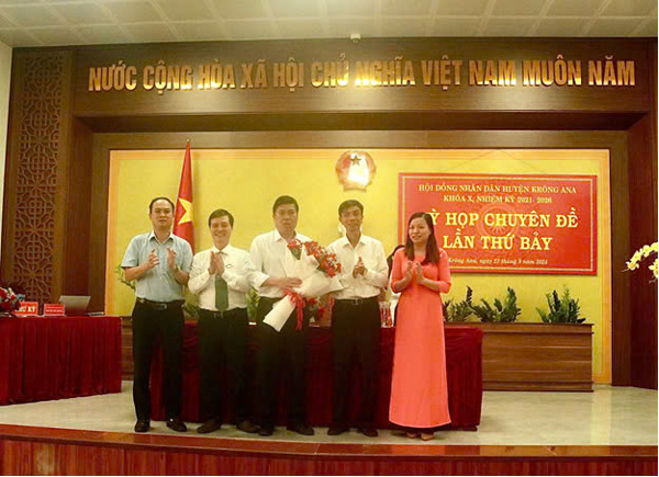 HĐND huyện Krông Ana khóa X, nhiệm kỳ 2021-2026 tổ chức  kỳ họp chuyên đề lần thứ Bảy