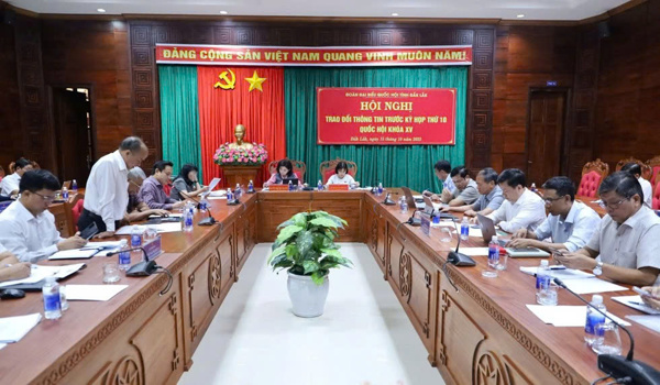 Đoàn ĐBQH hội tỉnh tổ chức Hội nghị trao đổi thông tin trước Kỳ họp thứ 10