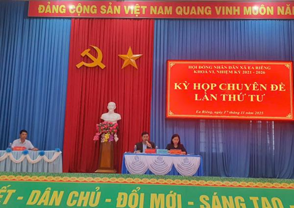 Kỳ họp Chuyên đề lần thứ Tư, HĐND xã Ea Riêng khóa VI,  nhiệm kỳ 2021 - 2026