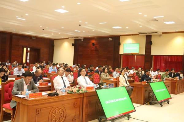 Khai mạc Kỳ họp Chuyên đề lần thứ Mười bảy,  Hội đồng nhân dân tỉnh, khóa X