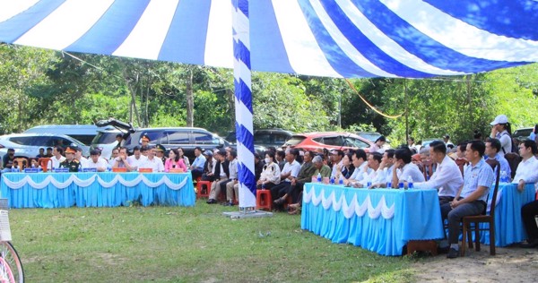 Chương trình “Về nguồn” kỷ niệm 80 năm Ngày Tổng tuyển cử đầu tiên bầu ra Quốc hội Việt Nam và 78 năm Ngày Thương binh - Liệt sĩ tại Khu căn cứ cách mạng H9