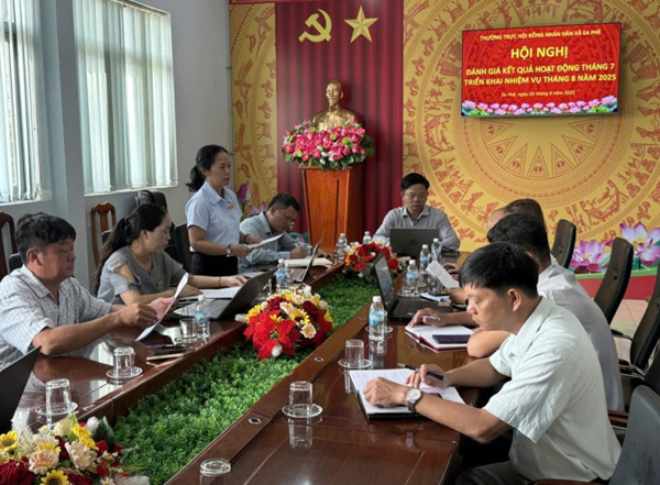 Thường trực Hội đồng nhân dân xã Ea Phê tổ chức Phiên họp thường kỳ đánh giá kết quả hoạt động tháng 7, triển khai nhiệm vụ tháng 8 năm 2025