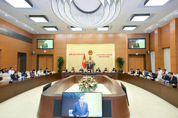 Ủy ban Thường vụ Quốc hội ban hành Nghị quyết điều chỉnh Chương trình lập pháp năm 2026