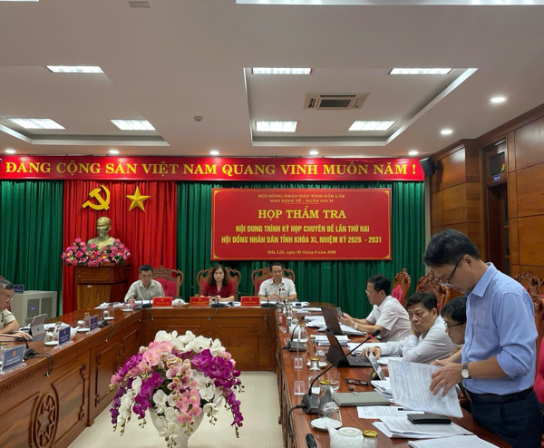 Ban Kinh tế - Ngân sách HĐND tỉnh thẩm tra các nội dung trình Kỳ họp Chuyên đề lần thứ Hai, HĐND tỉnh khóa XI