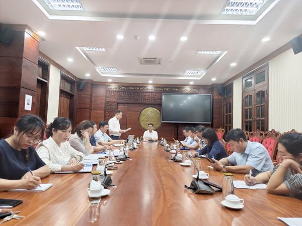 Chi bộ 1 tổ chức sinh hoạt thường kỳ