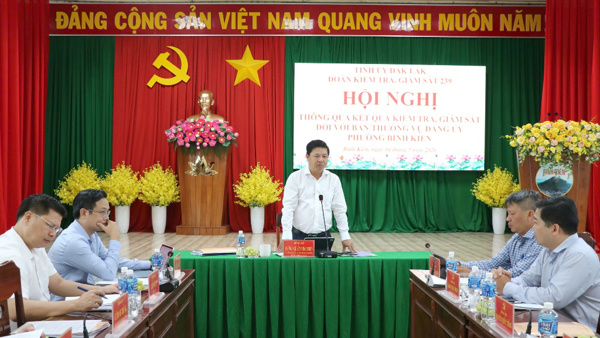 Đoàn kiểm tra, giám sát số 239 làm việc với Ban Thường vụ Đảng ủy phường Bình Kiến