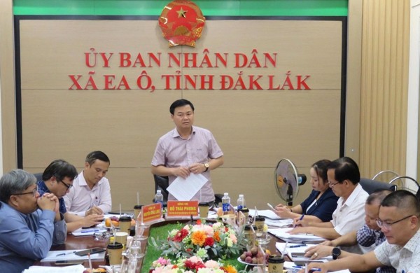 Đoàn Kiểm tra, giám sát số 261 làm việc với Ban Thường vụ Đảng ủy xã Ea Ô