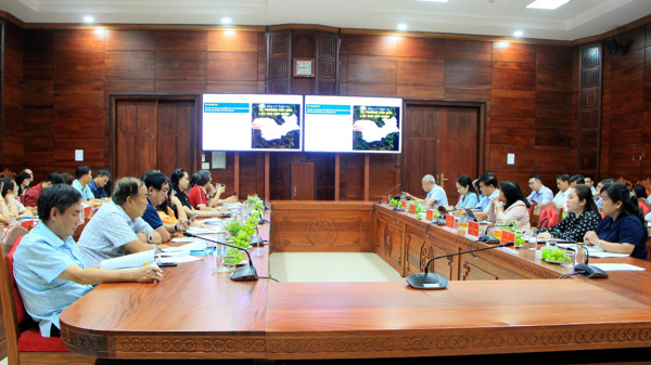 Thường trực HĐND tỉnh gặp mặt Đoàn chuyên gia y tế Thành phố Hồ Chí Minh
