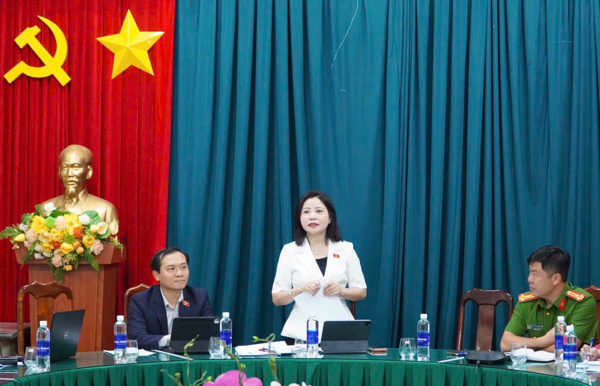 Đoàn đại biểu Quốc hội tỉnh Đắk Lắk khảo sát tại Công an phường Buôn Ma Thuột