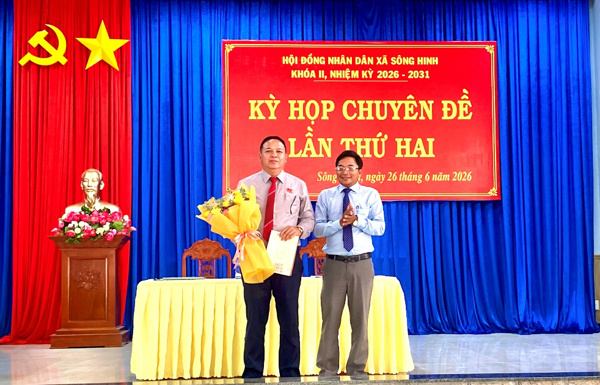 HĐND xã Sông Hinh: 100% đại biểu thống nhất thông qua đề án sáp nhập thôn, buôn