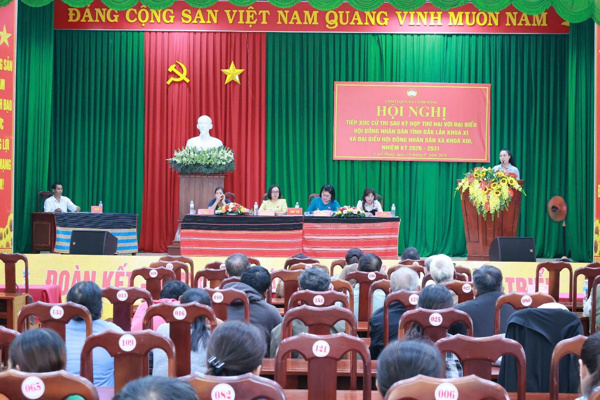 Tổ Đại biểu HĐND tỉnh số 10 tiếp xúc cử tri xã Cuôr Đăng sau Kỳ họp thứ Hai