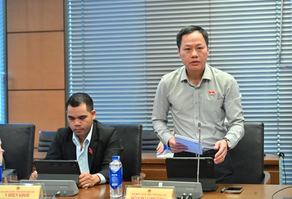 Đoàn ĐBQH tỉnh thảo luận hoàn thiện dự án Luật Trưng mua, trưng dụng tài sản (sửa đổi); Luật Văn bản quy phạm pháp luật
