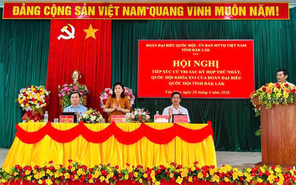 Đoàn ĐBQH tỉnh tiếp xúc cử tri ở đơn vị bầu cử số 1