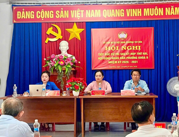 Đại biểu HĐND phường Tuy Hòa tiếp xúc cử tri sau  Kỳ họp thường lệ giữa năm 2026 