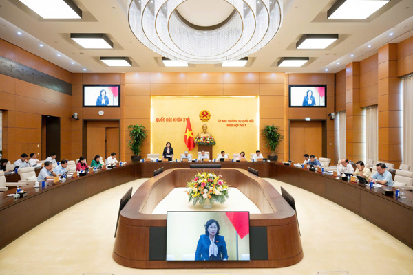 Ủy ban Thường vụ Quốc hội cho ý kiến báo cáo Công tác dân nguyện tháng 5/2026.
