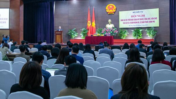 Quy chế cập nhật, sử dụng, khai thác dữ liệu, thông tin của Cơ sở dữ liệu quốc gia về cán bộ, công chức, viên chức trong cơ quan nhà nước