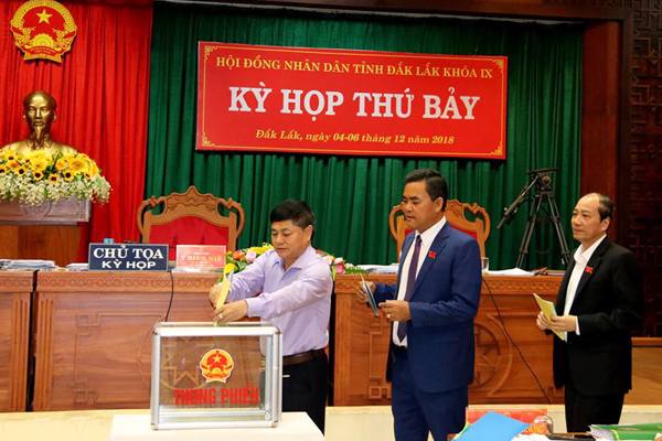 Ban Thường vụ Tỉnh ủy Đắk Lắk ban hành Kế hoạch lấy phiếu tín nhiệm đối với chức danh, chức vụ lãnh đạo, quản lý trong hệ thống chính trị cấp tỉnh, cấp huyện