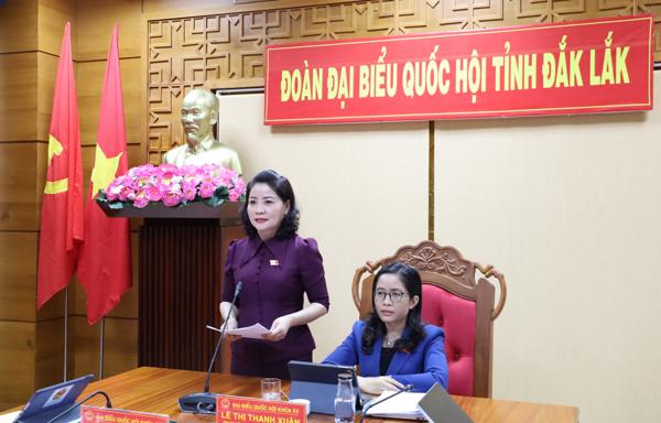 Ủy ban Thường vụ Quốc hội ban hành Nghị quyết quy định một số nội dung về bồi dưỡng, cập nhật kiến thức, kỹ năng hoạt động cho đại biểu Quốc hội