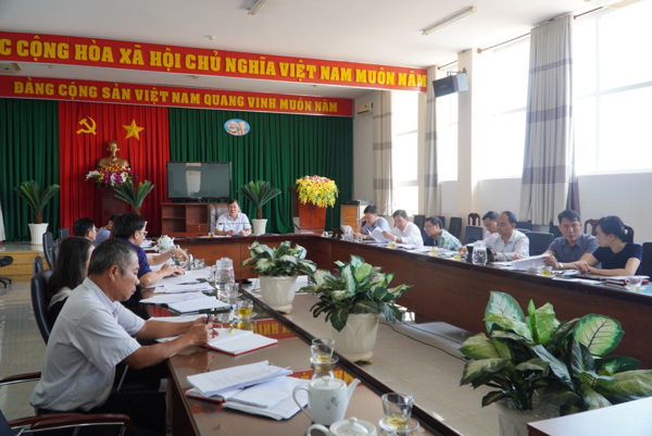 Đoàn Giám sát chuyên đề của Hội đồng nhân dân tỉnh Đắk Lắk giám sát việc thực hiện chính sách, pháp luật về đổi mới hệ thống tổ chức; quản lý, nâng cao chất lượng và hiệu quả hoạt động của các đơn vị sự nghiệp công lập từ năm 2018 đến năm 2023 tại UBND huyện Krông Búk   