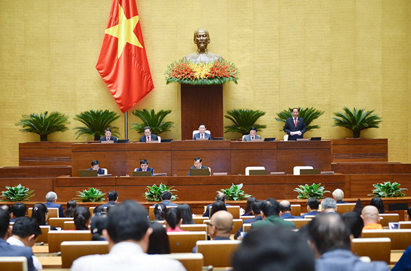 TỔNG THUẬT CHIỀU 15/11: QUỐC HỘI BIỂU QUYẾT DỰ THẢO LUẬT PHÒNG, CHỐNG RỬA TIỀN (SỬA ĐỔI) CÙNG 02 NGHỊ QUYẾT VÀ HỌP PHIÊN BẾ MẠC KỲ HỌP THỨ 4, QUỐC HỘI KHOÁ XV