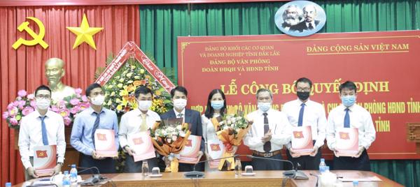 Thành lập Đảng bộ Văn phòng Đoàn ĐBQH và HĐND tỉnh