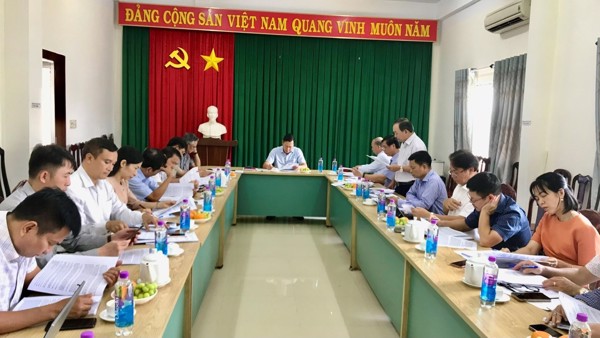 Đoàn giám sát của Thường trực Hội đồng nhân dân tỉnh giám sát tại Sở Kế hoạch và Đầu tư 