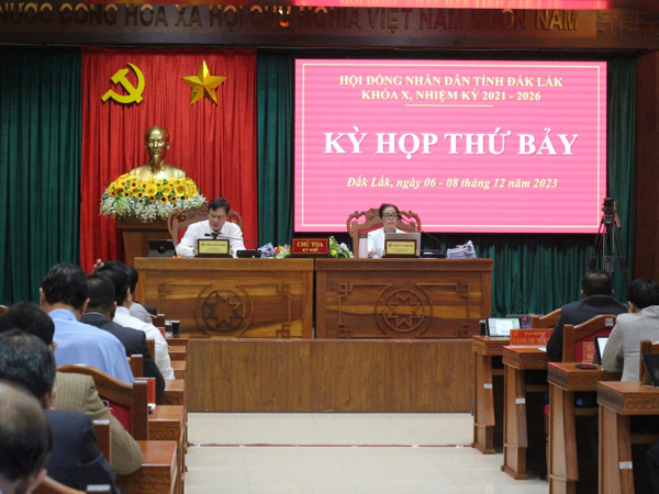 Tại Kỳ họp thứ 7 (từ ngày 6 - 7/12/2023), HĐND tỉnh Đắk Lắk khóa X, nhiệm kỳ 2021 - 2026 đã thông qua Nghị quyết quy định chính sách ưu đãi; tiêu chí xác định đối tượng chuyên gia, nhà khoa học và người có tài năng đặc biệt trong các lĩnh vực cần thu hút làm việc tại các cơ quan chuyên môn và đơn vị sự nghiệp công lập trực thuộc thành phố Buôn Ma Thuột.