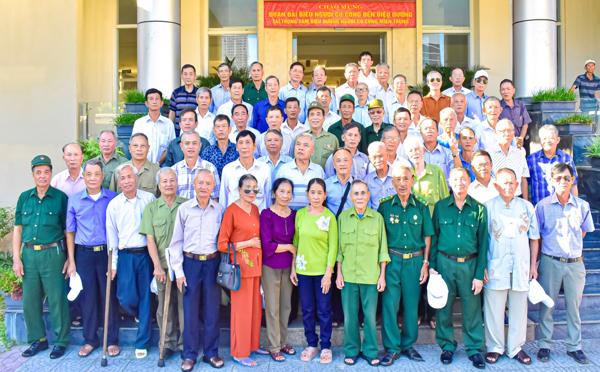 Kỳ họp thứ Bảy, Hội đồng nhân dân tỉnh Đắk Lắk, khóa X: thông qua  Nghị quyết quy định mức chi hỗ trợ đối với người có công với cách mạng, thân nhân của người có công với cách mạng đi điều dưỡng tập trung và  mức chi đưa, đón người có công với cách mạng, thân nhân của người có  công với cách mạng đi điều dưỡng tập trung, tham quan, dự hội nghị.