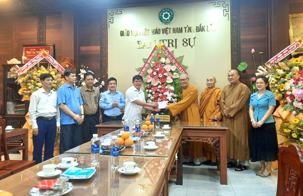 Lãnh đạo tỉnh thăm, chúc mừng Đại lễ Phật đản năm 2024
