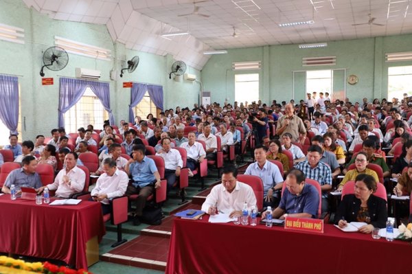 Đoàn Đại biểu Quốc hội tỉnh Đắk Lắk  tiếp xúc cử tri sau kỳ họp thứ 5, khóa XV