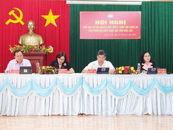 Đại biểu Quốc hội tỉnh tiếp xúc cử tri sau Kỳ họp thứ Năm Quốc hội XV