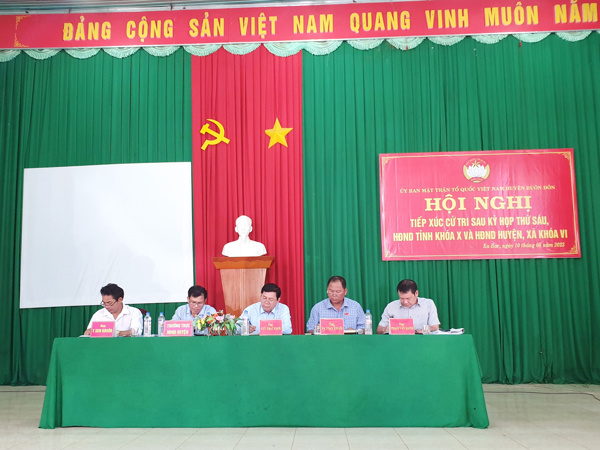 Hội nghị tiếp xúc cử tri sau Kỳ họp thứ Sáu, Hội đồng nhân dân tỉnh khóa X và Hội đồng nhân dân huyện khóa VI tại Buôn Đôn