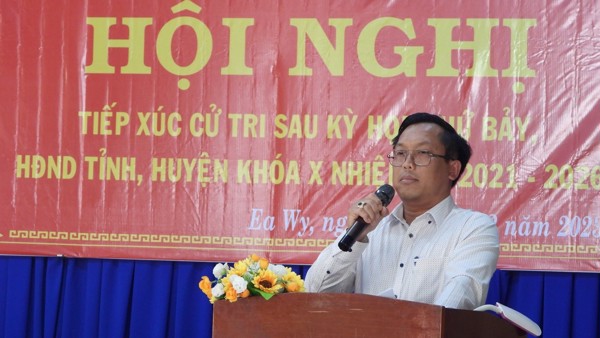 Hội nghị tiếp xúc cử tri với đại biểu HĐND tỉnh, huyện khóa X sau kỳ họp lần thứ 7